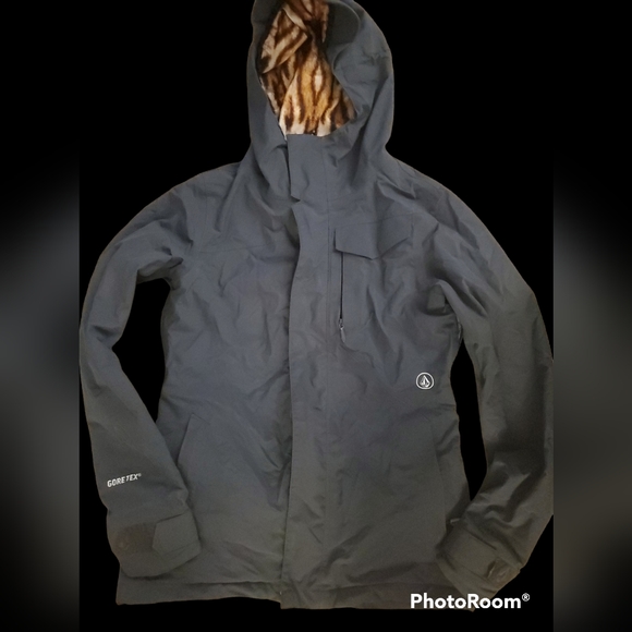 Volcom snowboard jacket - Picture 1 of 13